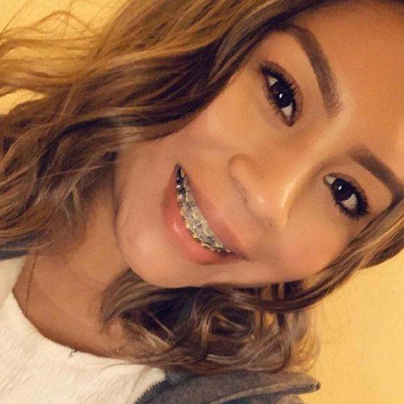 Meet your Posher, Sandy - Picture 1 of 1